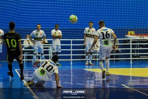 Semifinal do Futsal Amador-Chamados  X   J Cabelereiro 