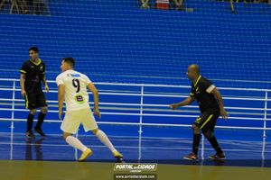 Semifinal do Futsal Amador-Chamados  X   J Cabelereiro 