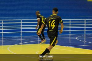 Semifinal do Futsal Amador-Chamados  X   J Cabelereiro 