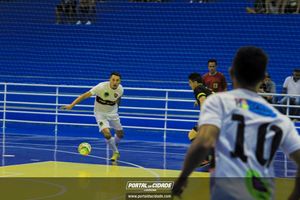 Semifinal do Futsal Amador-Chamados  X   J Cabelereiro 