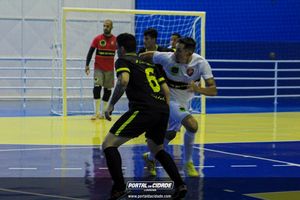 Semifinal do Futsal Amador-Chamados  X   J Cabelereiro 
