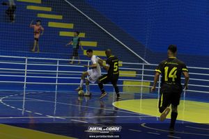 Semifinal do Futsal Amador-Chamados  X   J Cabelereiro 