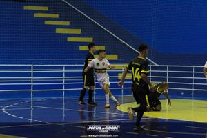 Semifinal do Futsal Amador-Chamados  X   J Cabelereiro 