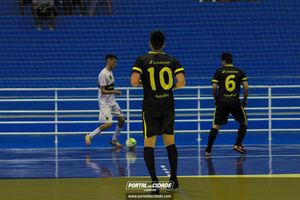 Semifinal do Futsal Amador-Chamados  X   J Cabelereiro 