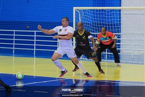 Semifinal do Futsal Amador-Chamados  X   J Cabelereiro 