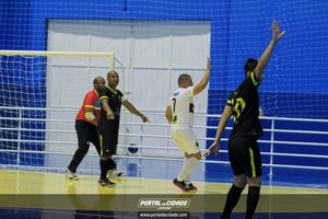 Semifinal do Futsal Amador-Chamados  X   J Cabelereiro 