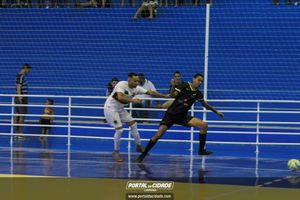 Semifinal do Futsal Amador-Chamados  X   J Cabelereiro 