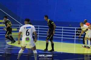 Semifinal do Futsal Amador-Chamados  X   J Cabelereiro 