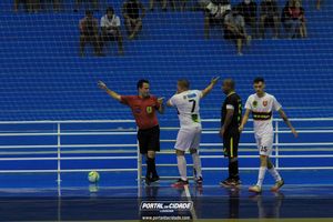 Semifinal do Futsal Amador-Chamados  X   J Cabelereiro 