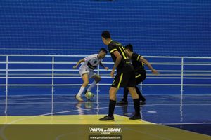 Semifinal do Futsal Amador-Chamados  X   J Cabelereiro 