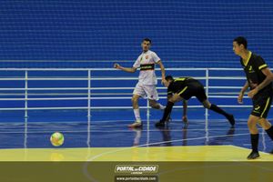 Semifinal do Futsal Amador-Chamados  X   J Cabelereiro 