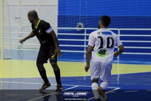 Semifinal do Futsal Amador-Chamados  X   J Cabelereiro 