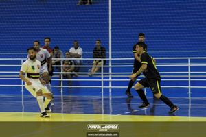 Semifinal do Futsal Amador-Chamados  X   J Cabelereiro 