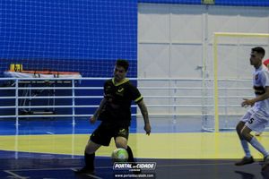 Semifinal do Futsal Amador-Chamados  X   J Cabelereiro 