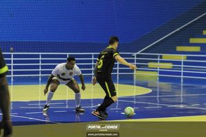 Semifinal do Futsal Amador-Chamados  X   J Cabelereiro 