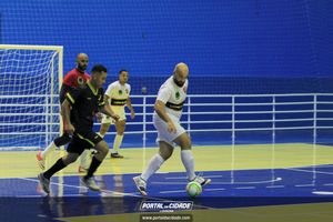 Semifinal do Futsal Amador-Chamados  X   J Cabelereiro 