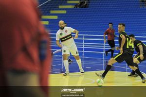 Semifinal do Futsal Amador-Chamados  X   J Cabelereiro 