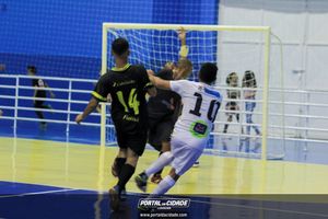 Semifinal do Futsal Amador-Chamados  X   J Cabelereiro 