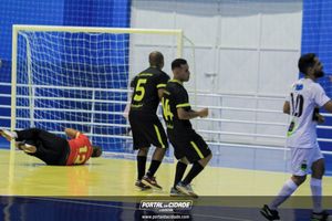 Semifinal do Futsal Amador-Chamados  X   J Cabelereiro 