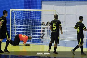 Semifinal do Futsal Amador-Chamados  X   J Cabelereiro 