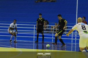 Semifinal do Futsal Amador-Chamados  X   J Cabelereiro 