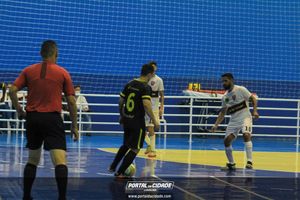 Semifinal do Futsal Amador-Chamados  X   J Cabelereiro 