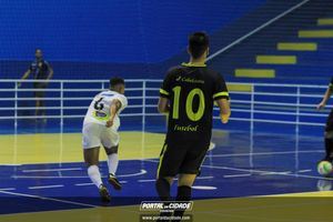 Semifinal do Futsal Amador-Chamados  X   J Cabelereiro 