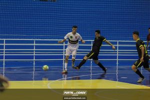 Semifinal do Futsal Amador-Chamados  X   J Cabelereiro 