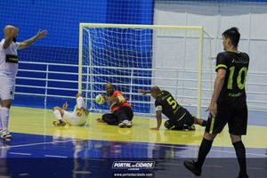 Semifinal do Futsal Amador-Chamados  X   J Cabelereiro 