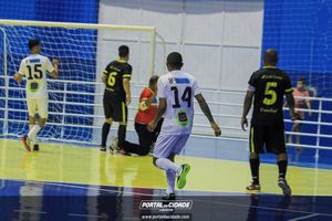 Semifinal do Futsal Amador-Chamados  X   J Cabelereiro 