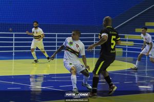 Semifinal do Futsal Amador-Chamados  X   J Cabelereiro 