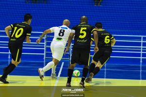Semifinal do Futsal Amador-Chamados  X   J Cabelereiro 