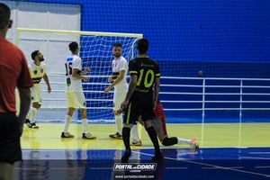 Semifinal do Futsal Amador-Chamados  X   J Cabelereiro 