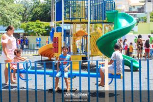 Natal na Pra&ccedil;a da Bica 