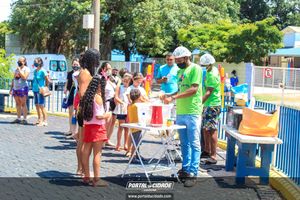 Natal na Pra&ccedil;a da Bica 