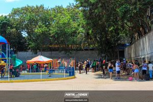 Natal na Pra&ccedil;a da Bica 