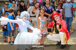 Natal na Pra&ccedil;a da Bica 