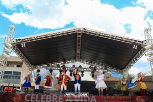 Natal na Pra&ccedil;a da Bica 