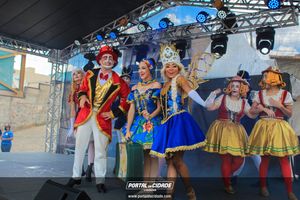 Natal na Pra&ccedil;a da Bica 