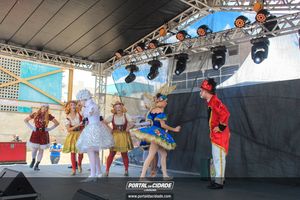 Natal na Pra&ccedil;a da Bica 