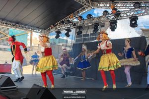Natal na Pra&ccedil;a da Bica 