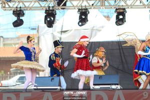 Natal na Pra&ccedil;a da Bica 