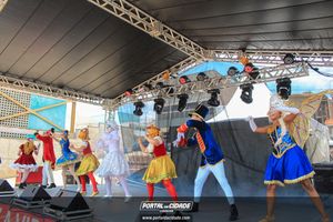 Natal na Pra&ccedil;a da Bica 