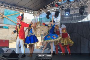 Natal na Pra&ccedil;a da Bica 