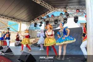 Natal na Pra&ccedil;a da Bica 