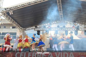 Natal na Pra&ccedil;a da Bica 