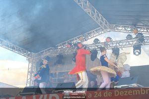 Natal na Pra&ccedil;a da Bica 