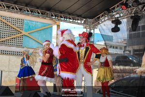 Natal na Pra&ccedil;a da Bica 