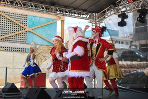 Natal na Pra&ccedil;a da Bica 
