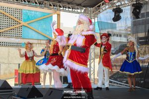 Natal na Pra&ccedil;a da Bica 